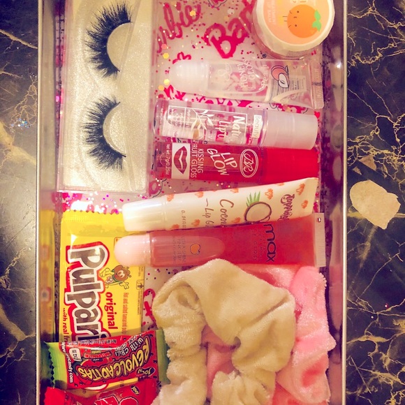 Barbie Rolling Tray Bundle - Picture 1 of 2